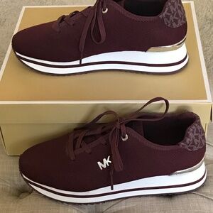 Michael Kors Monique Knit Trainers